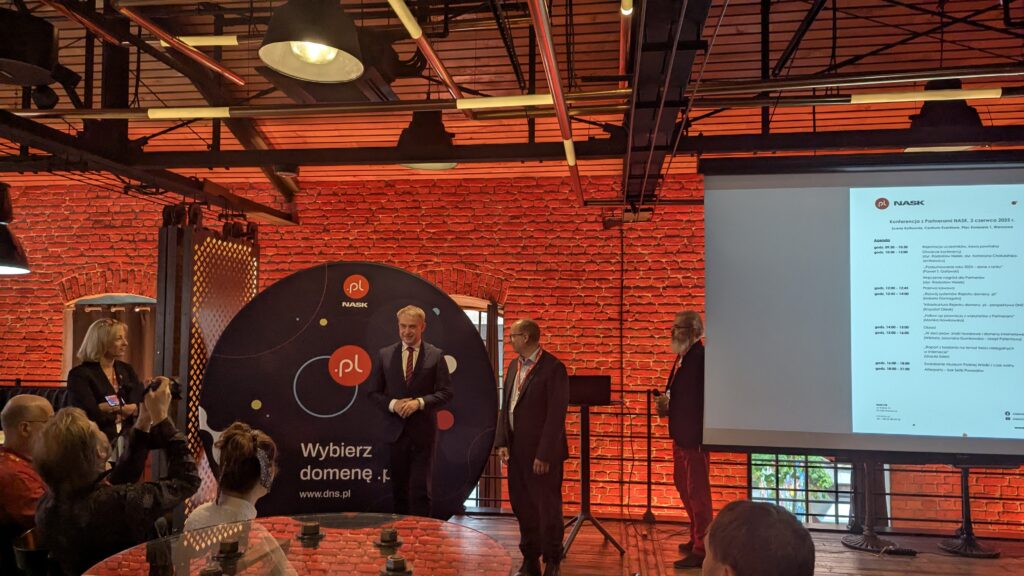 PXL 20250603 083923904